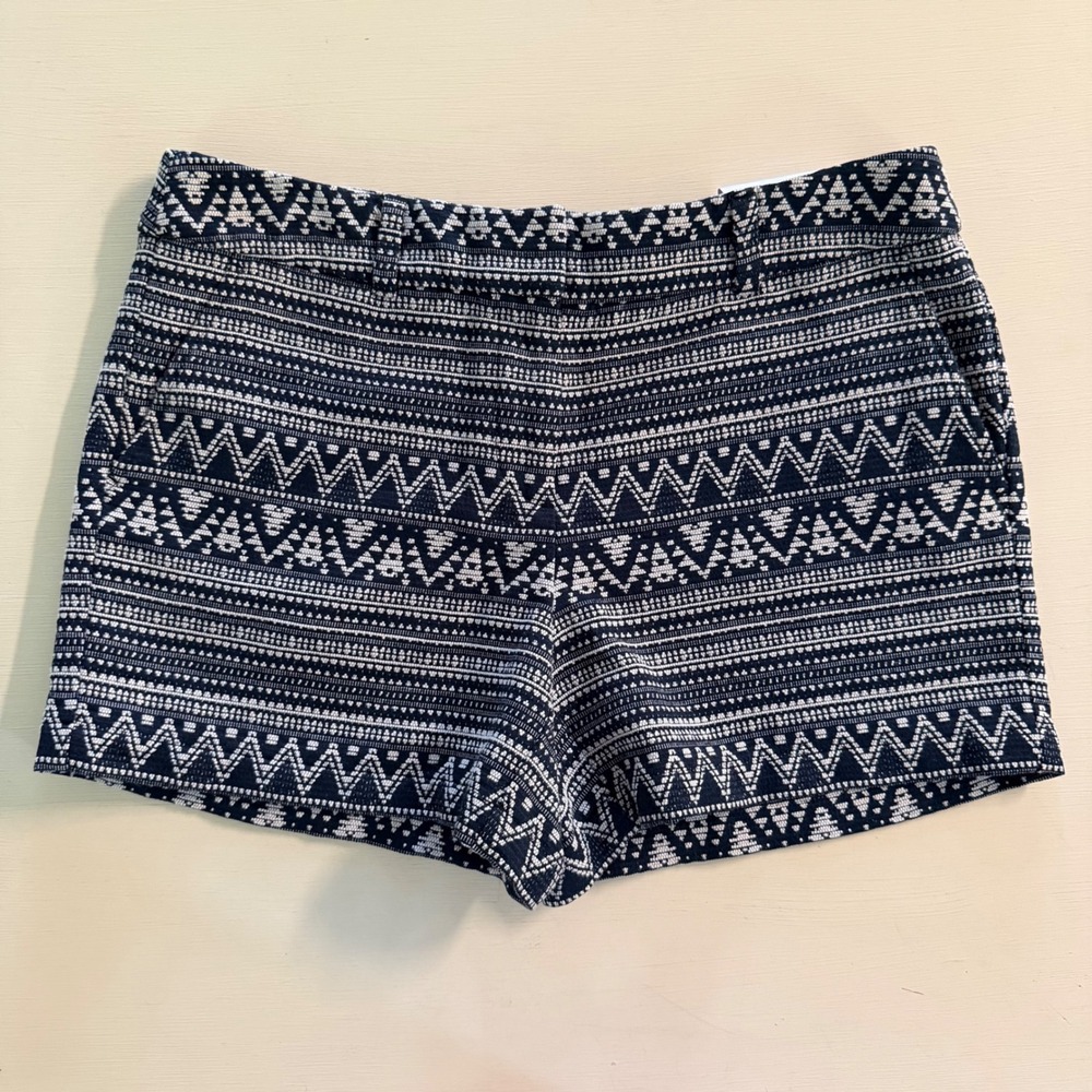 LOFT Outlet Navy White Geometric Jacquard 4 Inch Shorts Womens 8 NWT Boho Tribal